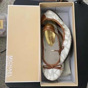 Michael Kors city ballet shoes
